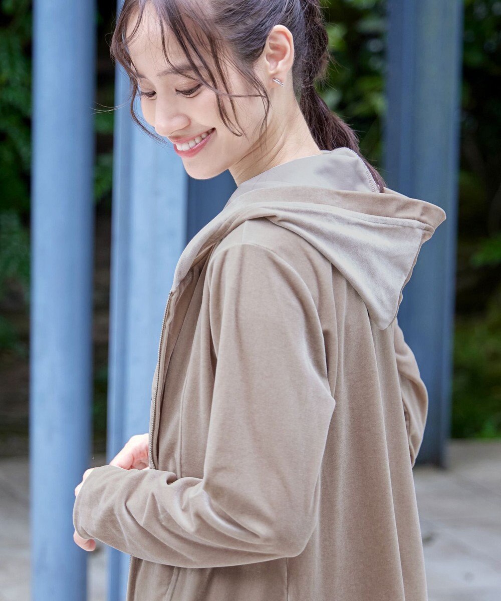 Tiaclasse L 【洗える】ベロアショートパーカー 