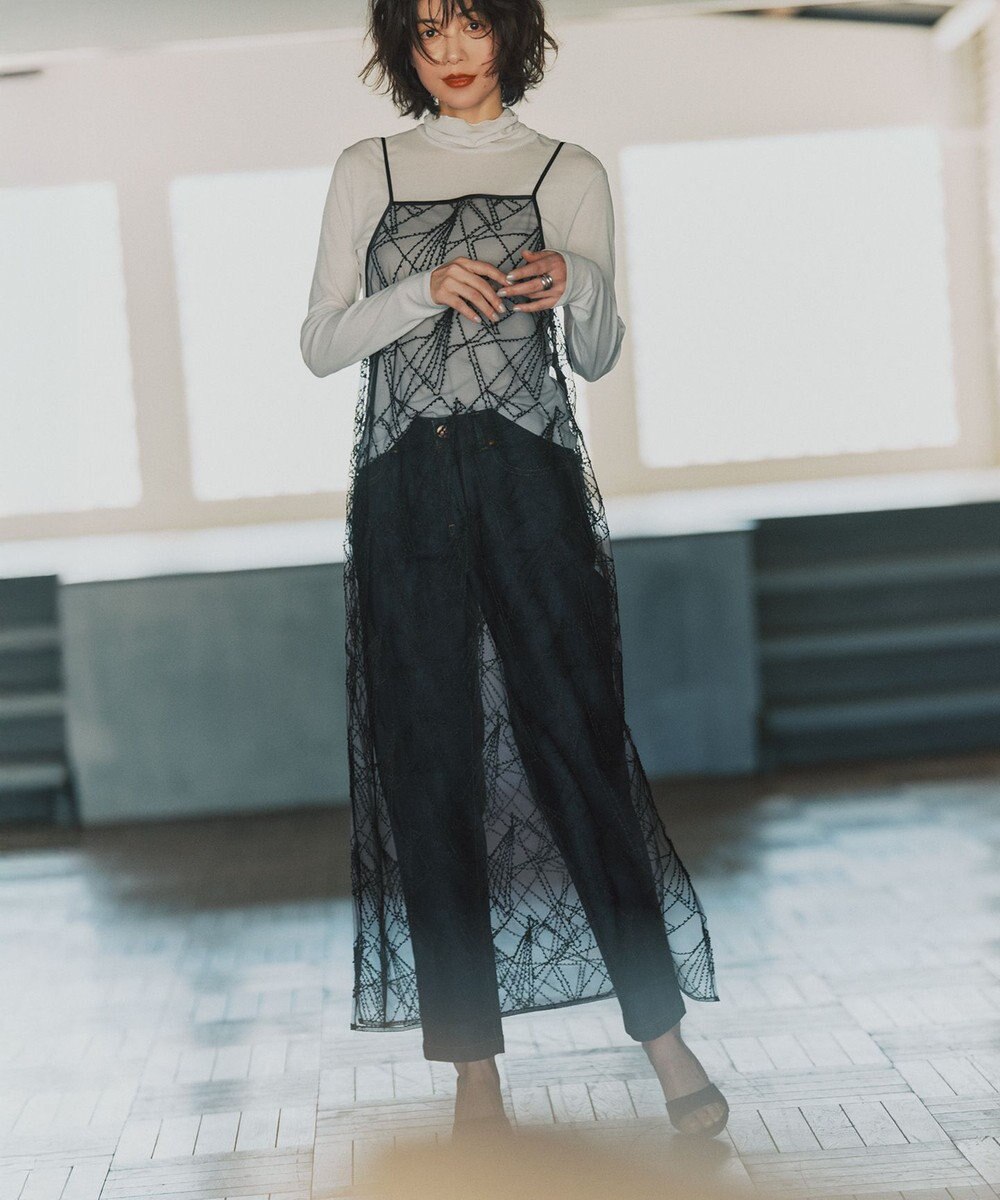 23区 【見上愛さん着用】刺繍レース キャミソールワンピース 