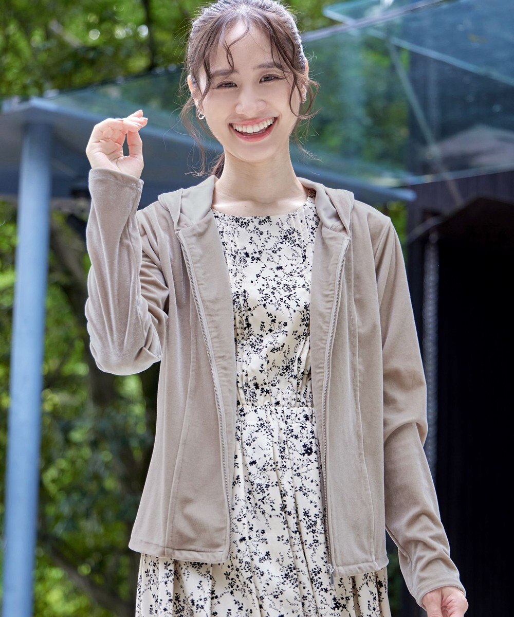 Tiaclasse L 【洗える】ベロアショートパーカー 