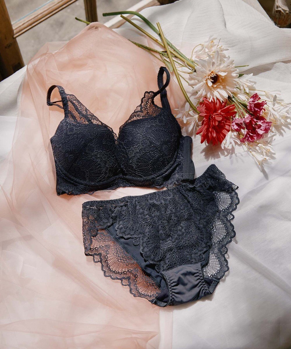 San-ai Resort（三愛水着楽園） 【新色アッシュローズ・アッシュグレー追加】 カシュクール脇高ブラジャー＆ショーツ 