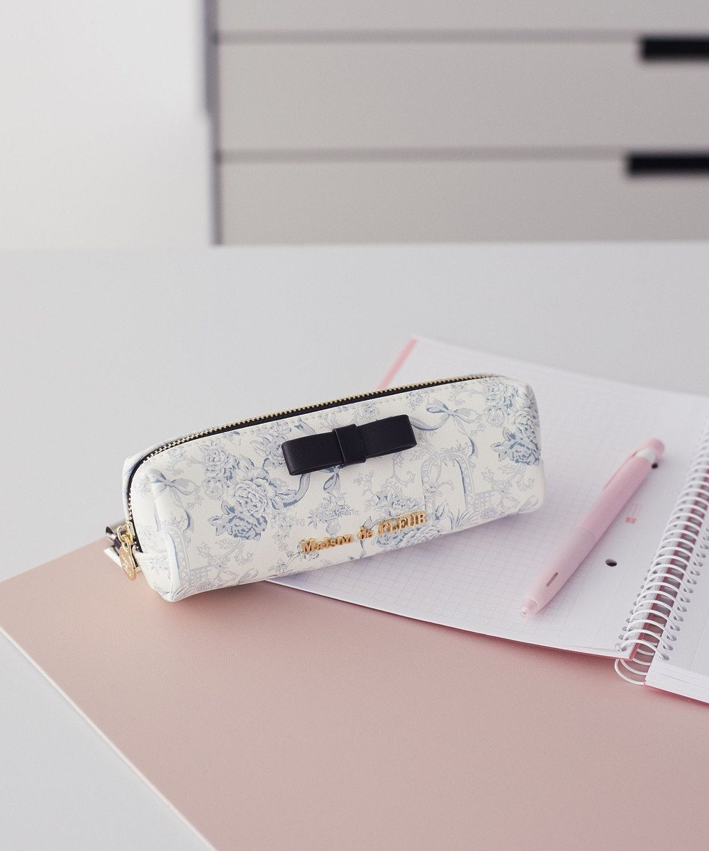 Maison de FLEUR フラワーガーデン柄合皮ロングポーチ 