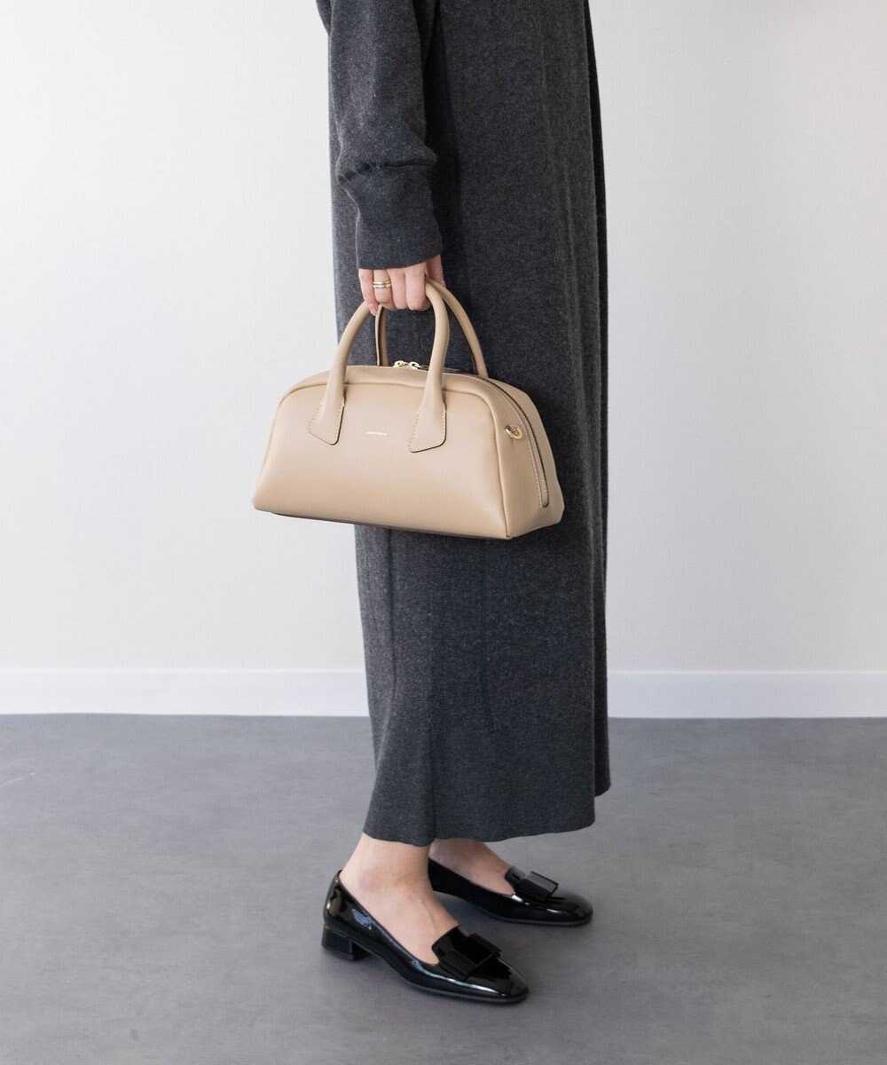 INTER-CHAUSSURES 【LORISTELLA】ミディアムサイズレザーハンドバッグ 