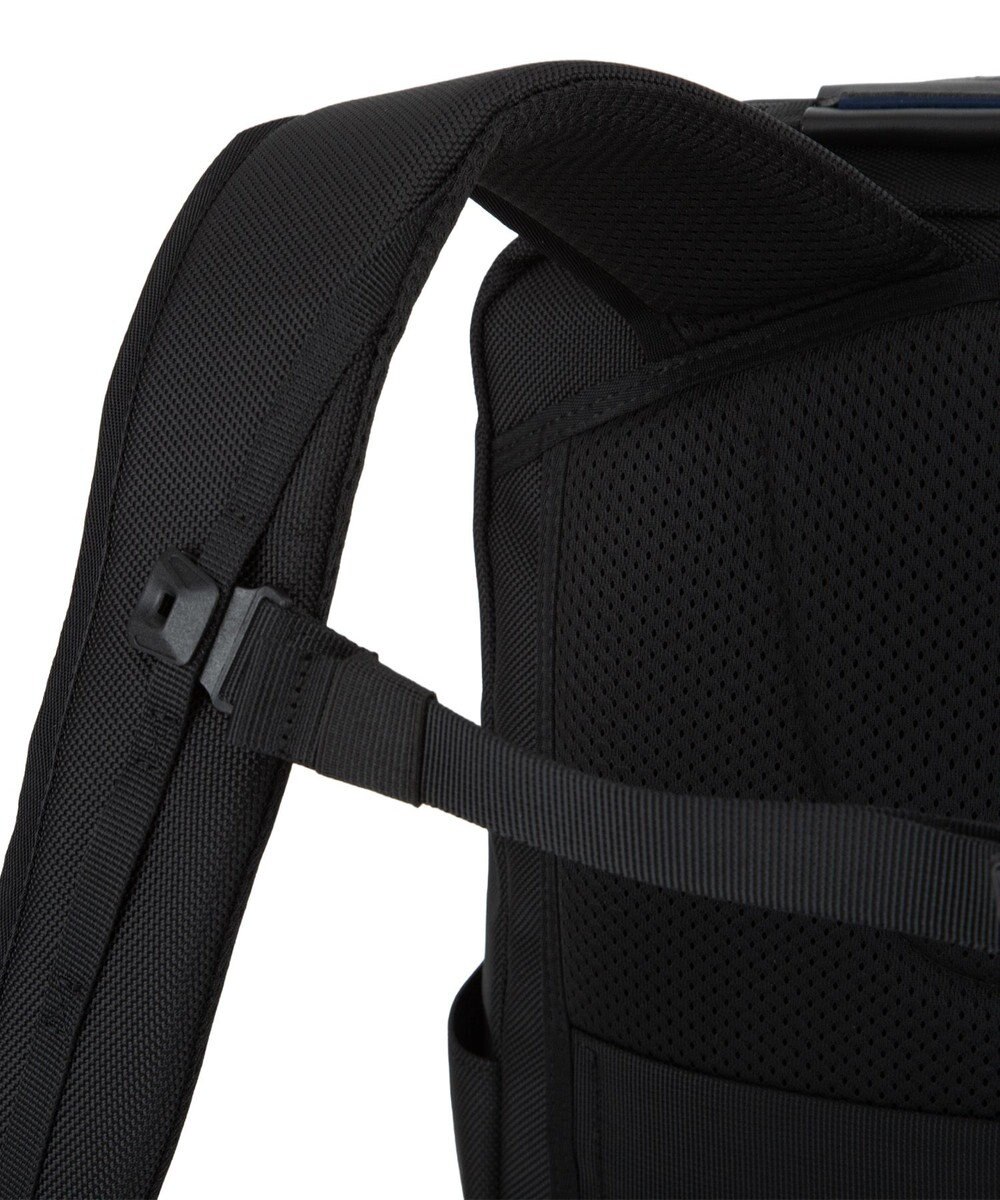 ACE BAGS & LUGGAGE ace. デヴェル ビジネスリュック B4サイズ 15.6インチPC収納 18L 20261 エース 