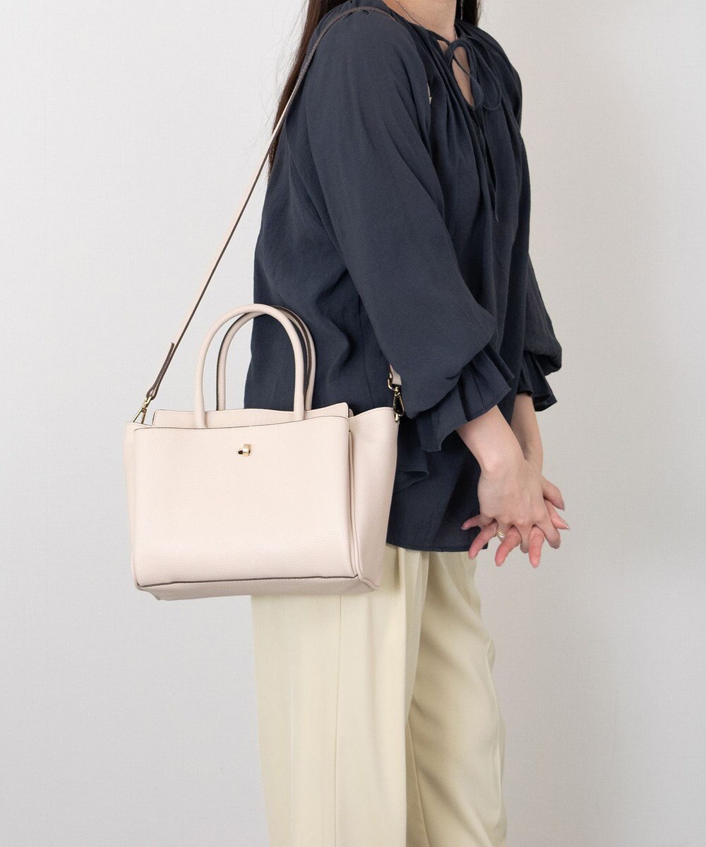 INTER-CHAUSSURES 【LORISTELLA】マルチポケットハンドバッグ 