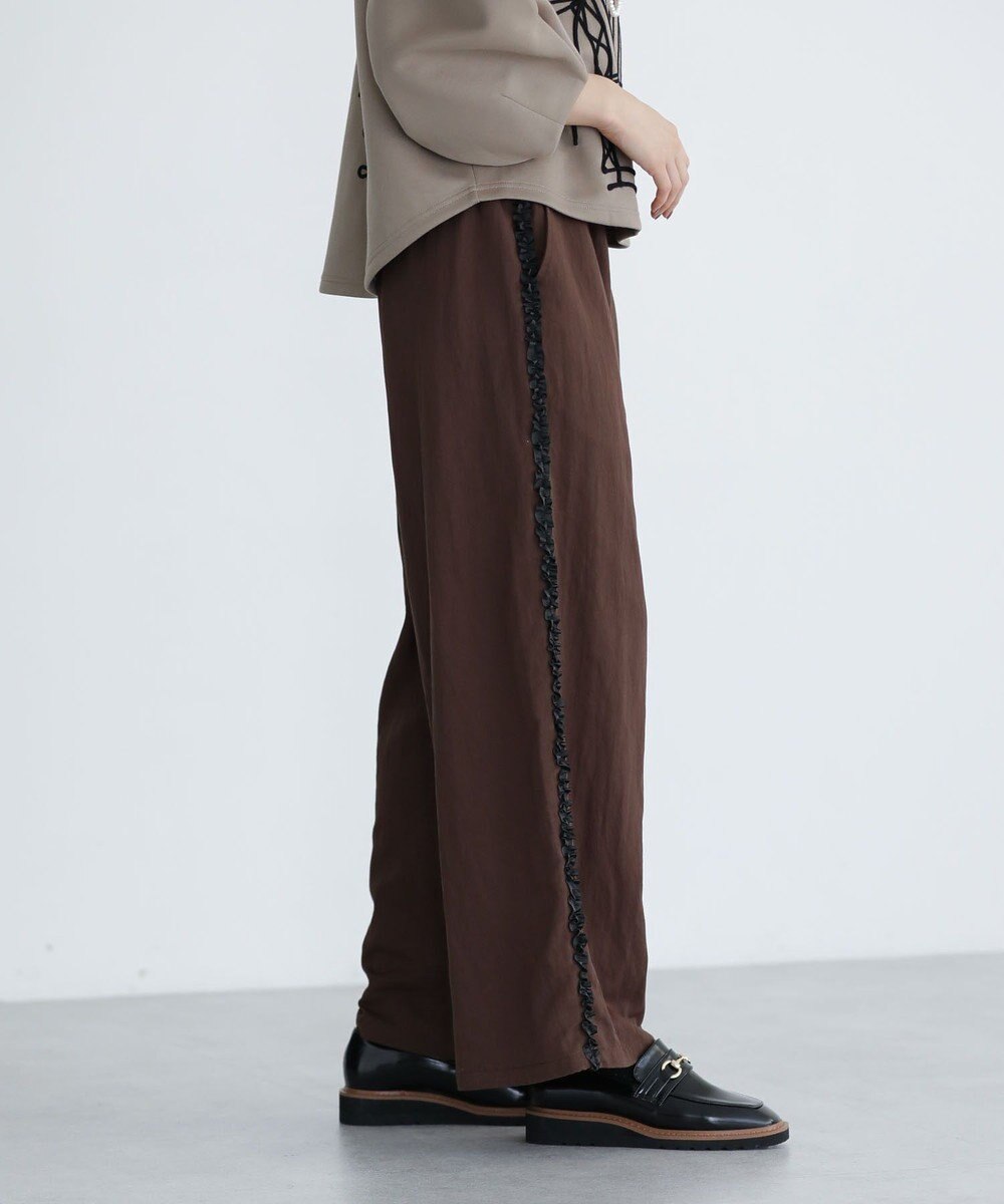 Green Parks ■ESCAR サイドミニフリルワイドパンツ 