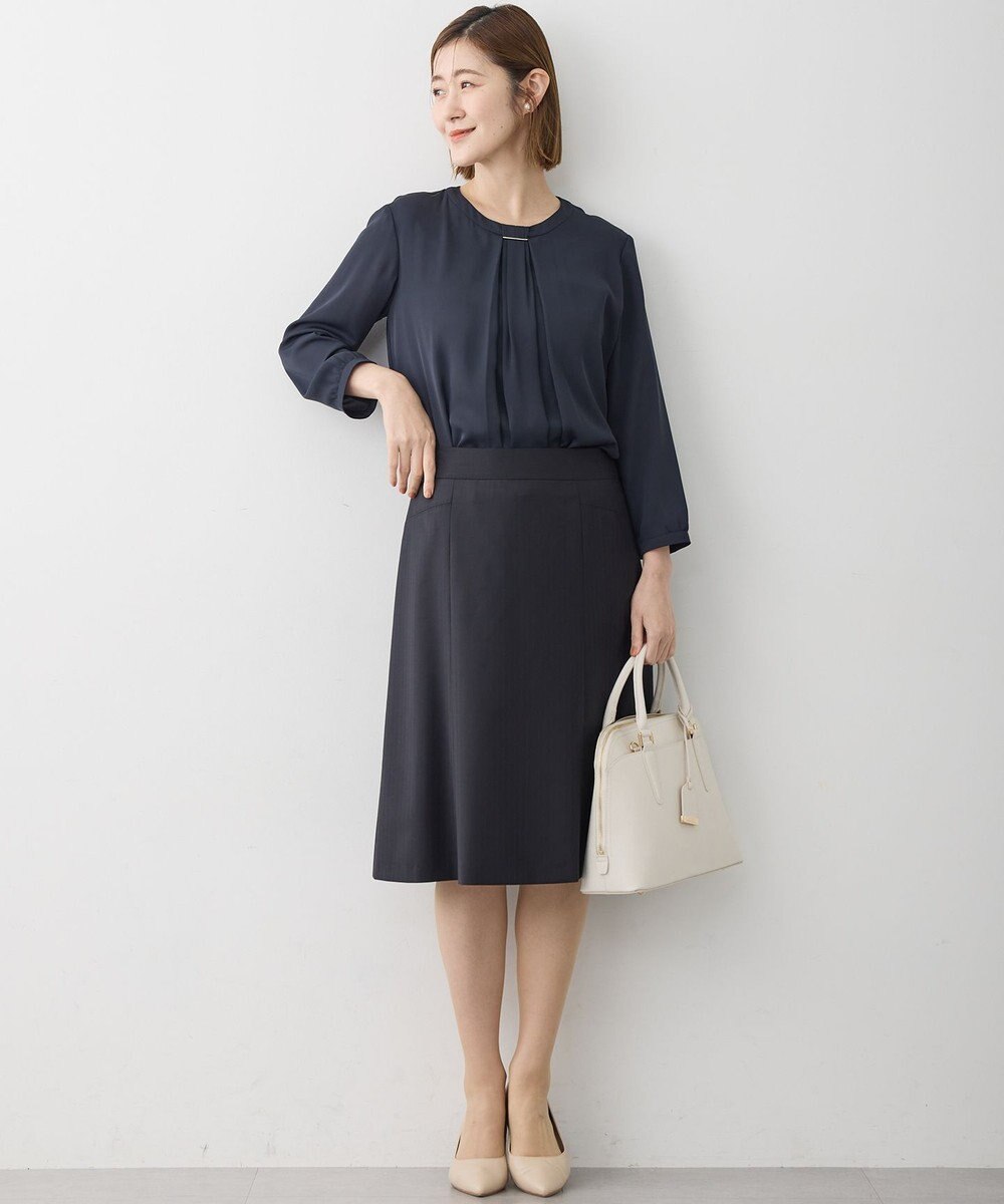 23区 L 【洗える】シルキーデシン バーアクセント ブラウス 