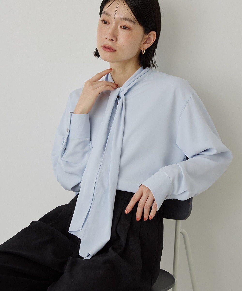 AMERICAN HOLIC 【イージーケア】ナロータイブラウス 