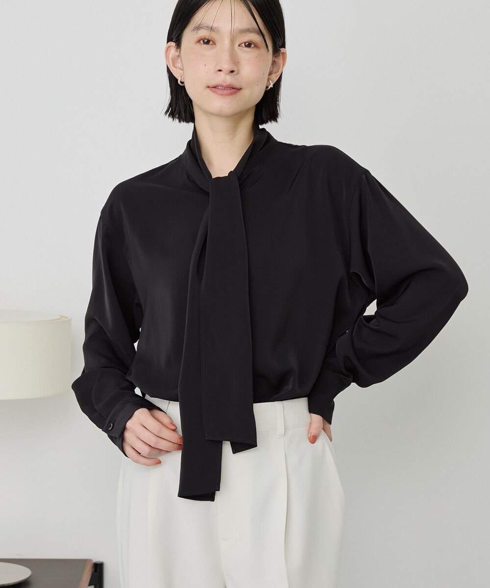 AMERICAN HOLIC 【イージーケア】ナロータイブラウス 