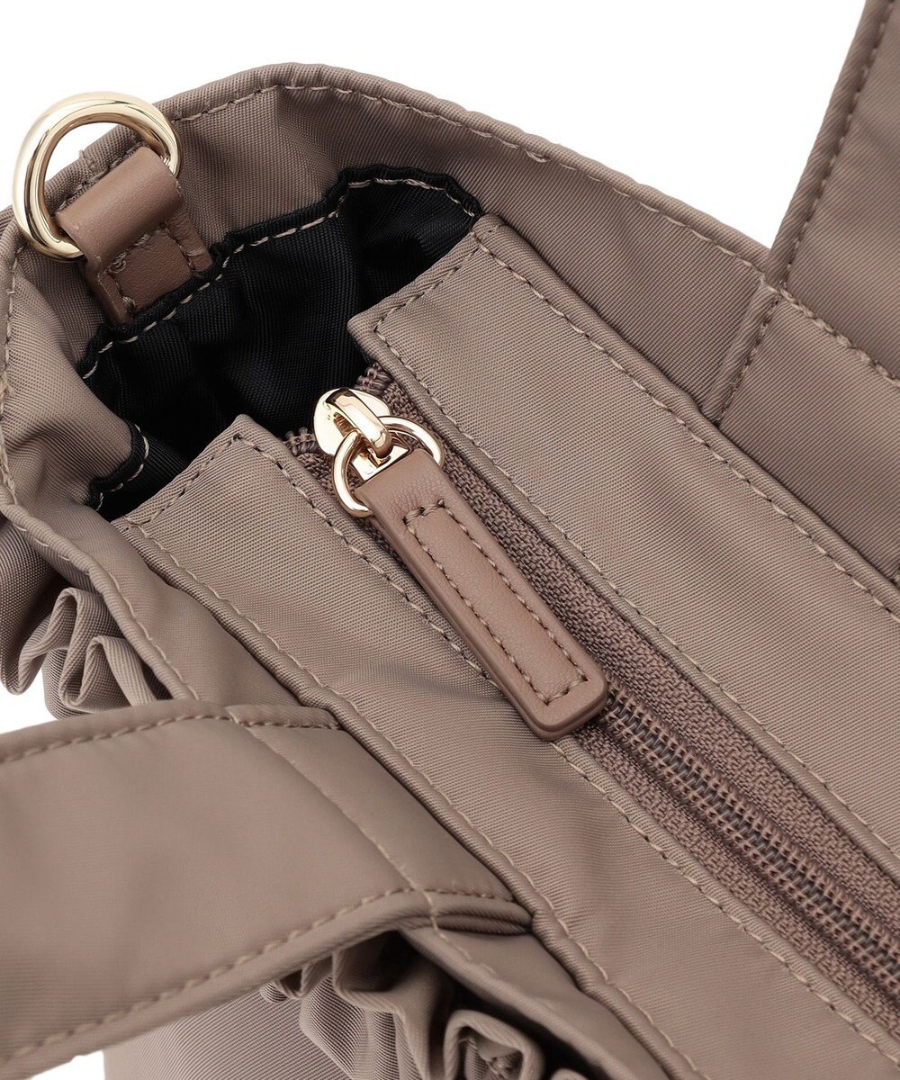 TOCCA 【ショルダー取り外し可能】FRILL GARLAND NYLONTOTE  トートバッグ 