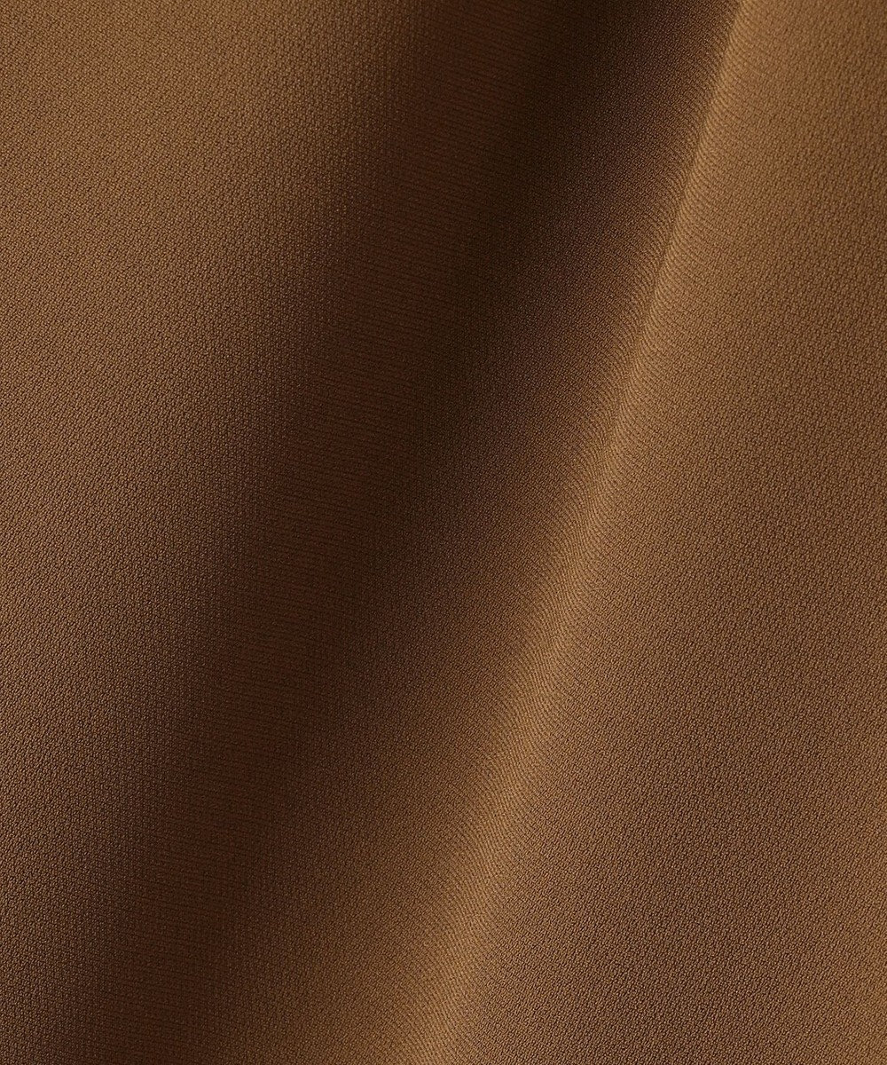 BEIGE， GYPSUM / シルキータッチ セミワイドタックパンツ 