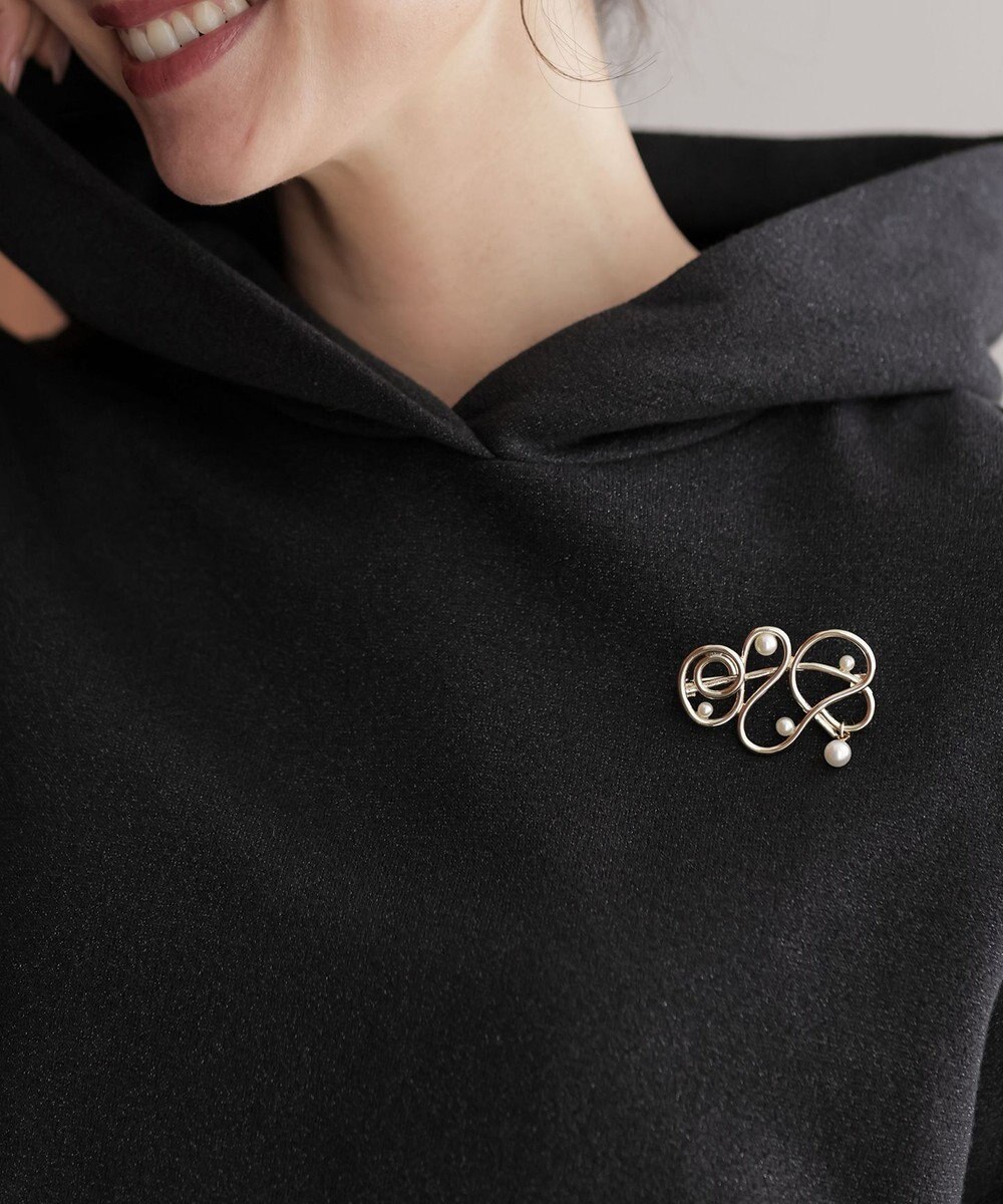 組曲 メタルラインパールポイントブローチ 