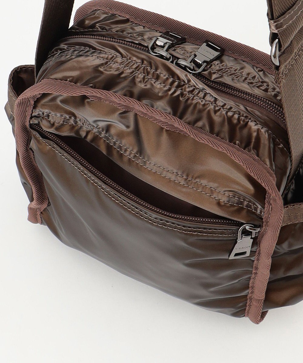 Y'SACCS 【Y’SACCS vous et】メタリックポシェット 