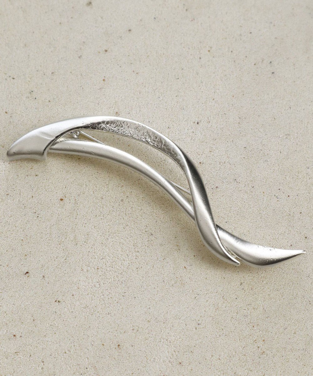 Tiaclasse マットメタルモチーフブローチ 