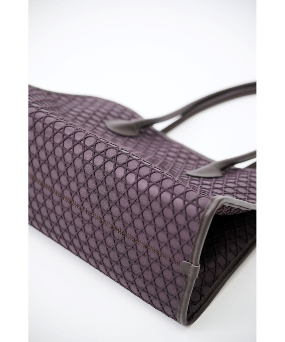 MIYABIYA 【撥水加工】篭目柄エンボスボンディングラウンドトート 