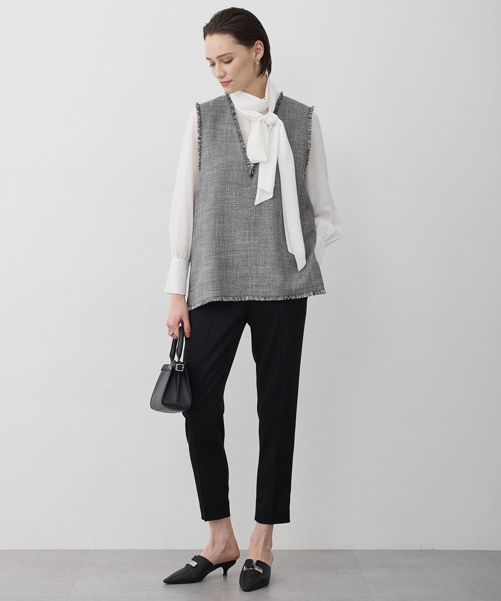 ICB ライトスラブツイード Vネックジレ 