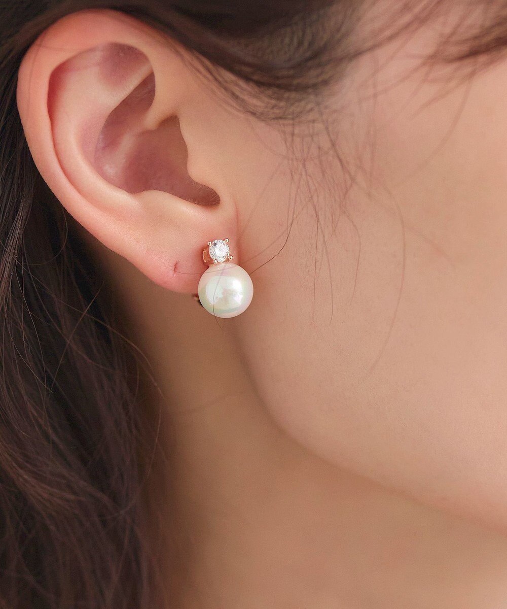 Tiaclasse 【選べる2TYPEデザイン】【金属アレルギー対応】 【養殖パール】  ワンポイントパールピアス＆イヤリング 