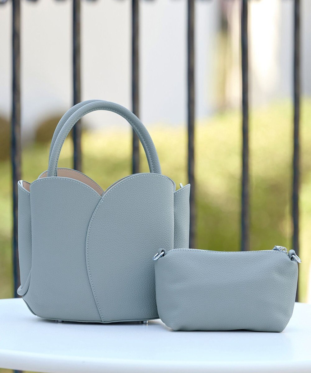 Tiaclasse 【安田美沙子さん着用・ポーチ・ショルダー紐付き】フラワーカットフェイクレザーバッグ 