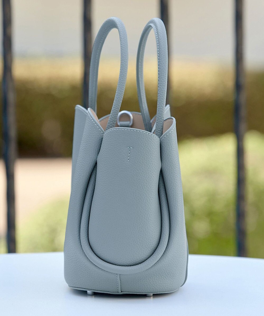 Tiaclasse 【安田美沙子さん着用・ポーチ・ショルダー紐付き】フラワーカットフェイクレザーバッグ 