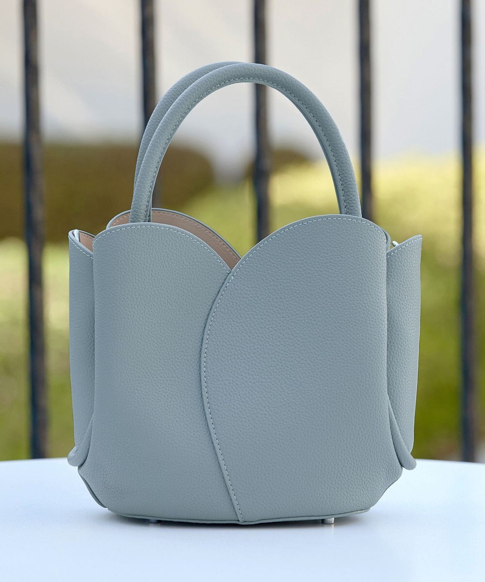 Tiaclasse 【安田美沙子さん着用・ポーチ・ショルダー紐付き】フラワーカットフェイクレザーバッグ 