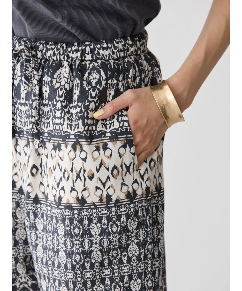 AMERICAN HOLIC パネルプリントリラックスパンツ 