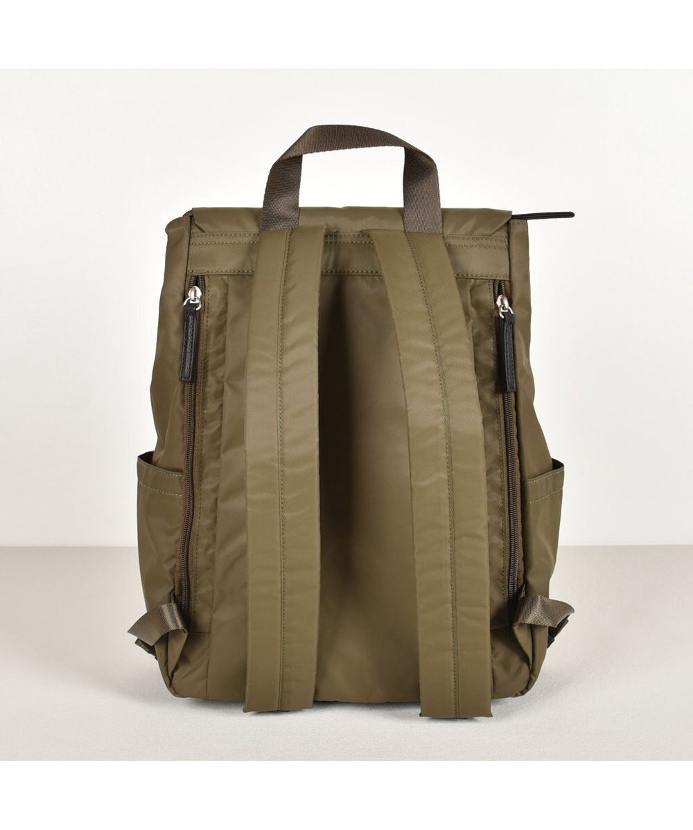 Y'SACCS ダブルホックポケットリュック 