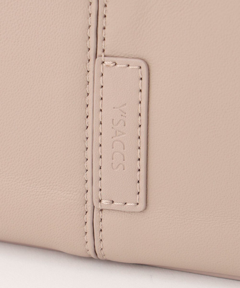 Y'SACCS イタリアンシープ　マルチポーチ付き　ホーボーバッグ 