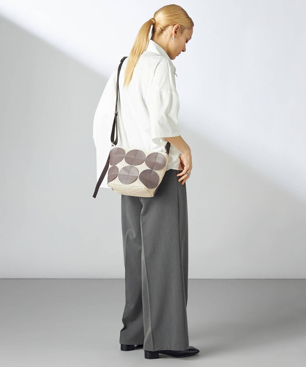 Y'SACCS サークルパッチショルダーバッグ 