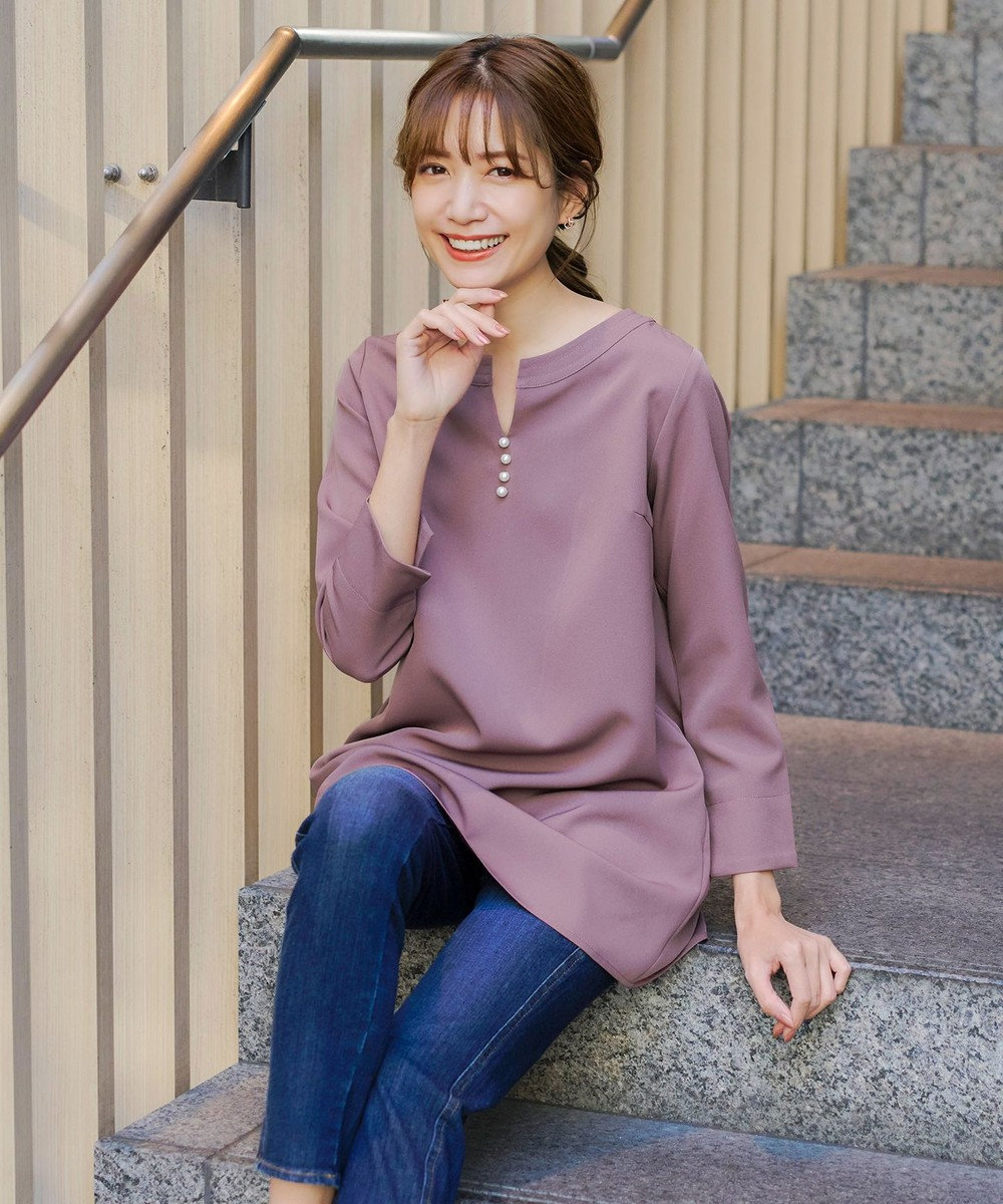 Tiaclasse 【ダブルストレッチ・洗える】スキッパーパールチュニックブラウス 