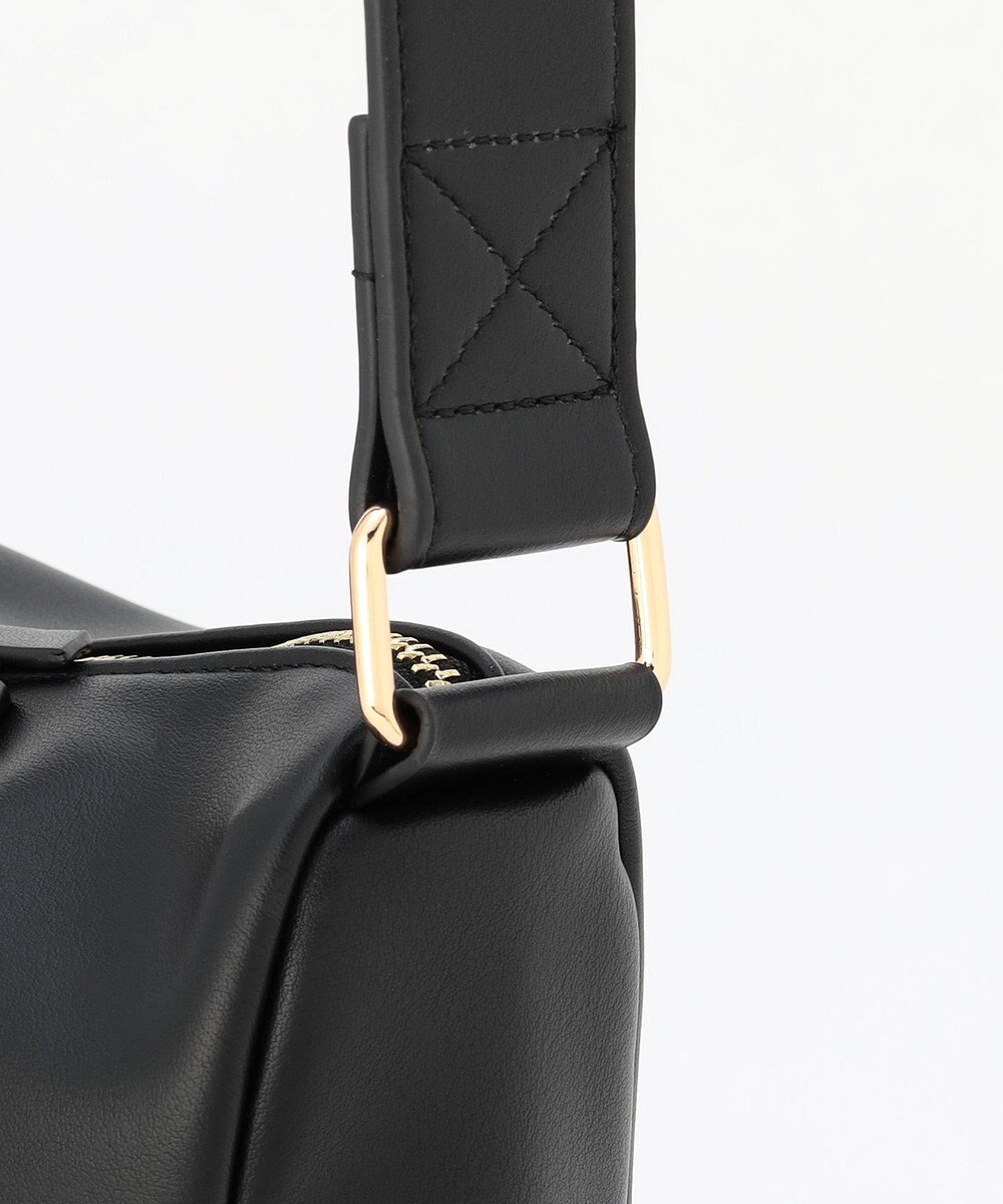 LA BAGAGERIE 【maison vert】 【チェーンチャーム・ミニポーチ付き】2WAYベルトワンショルダー 
