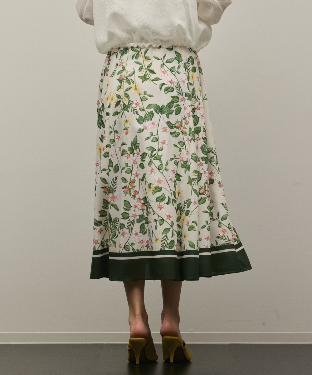 GRACE CONTINENTAL プリントタックフレアスカート 