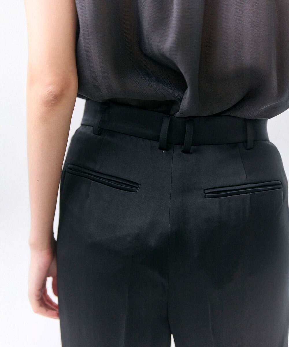 BEIGE， CASSITER / リネンブレンド サテンクロップドパンツ 