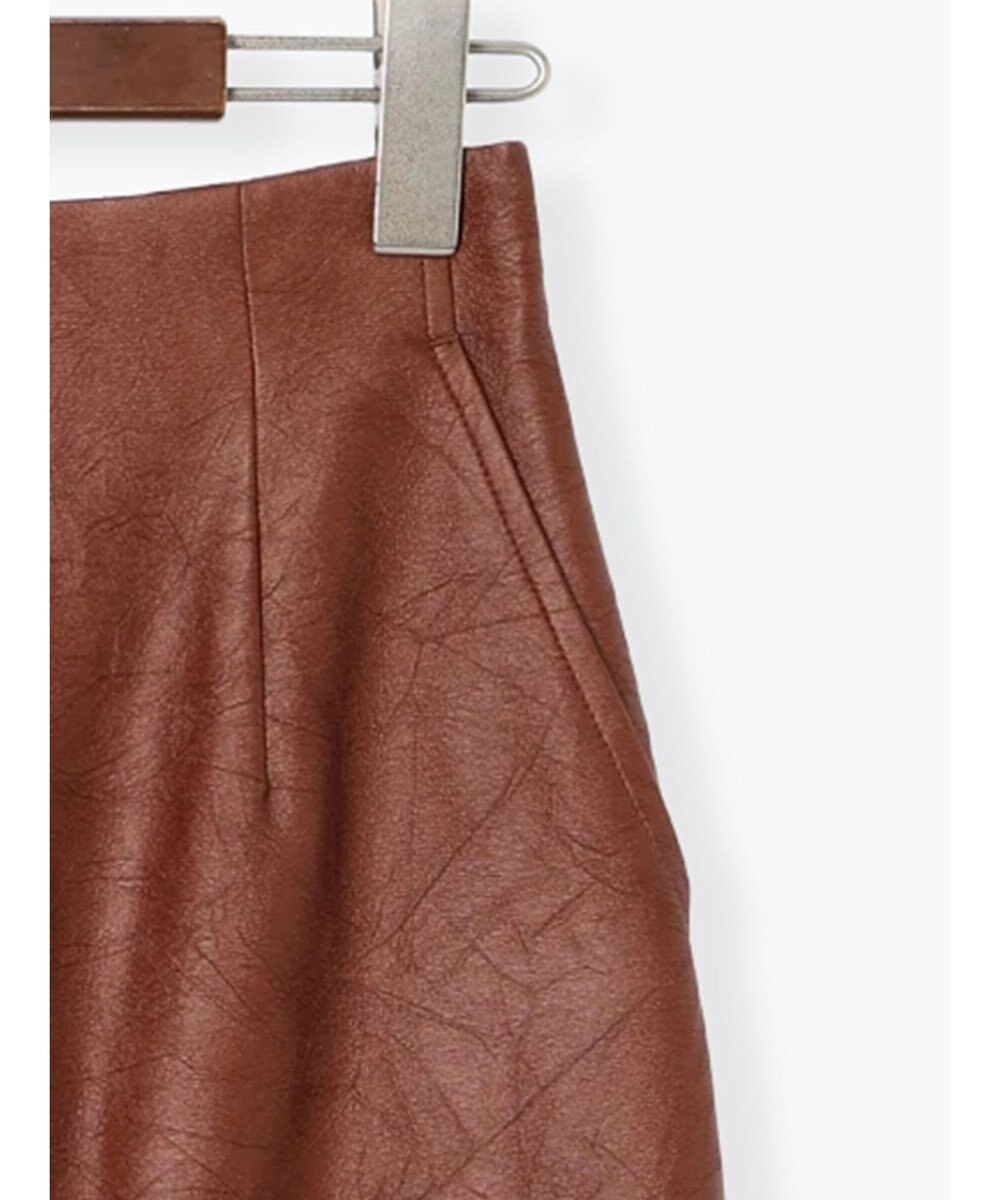 Te chichi クラックレザーライクナロースカート 