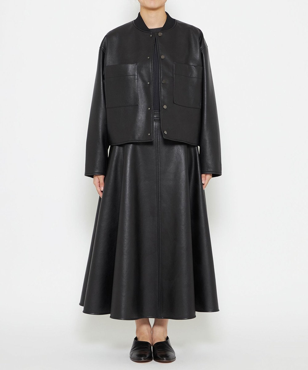 テカリスカート