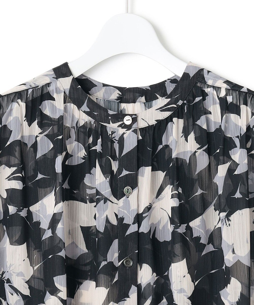23区 【洗える】Ratti シャドーフラワー プリント ブラウス 