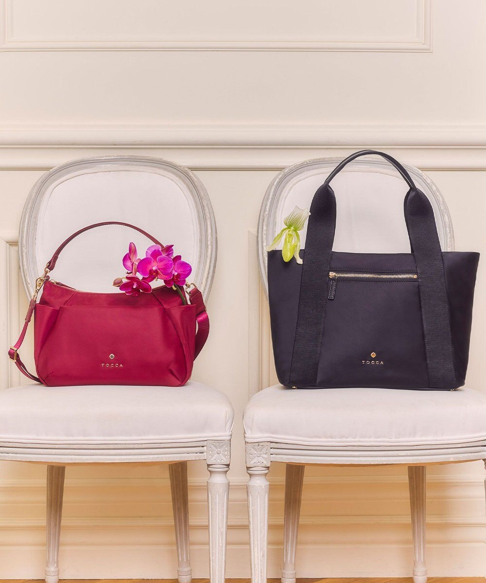 TOCCA 【大人百花掲載】PIECE OF CRESCENT NYLONBAG バッグ 