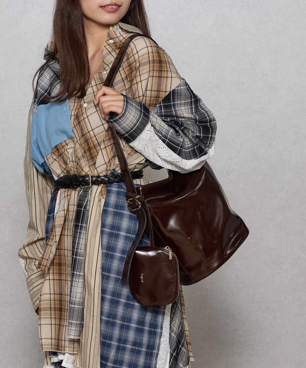 style code 【Ungrid/アングリッド】　ポーチチャーム付　バックルベルトバケットバッグ／500mlペットボトル収納可能 