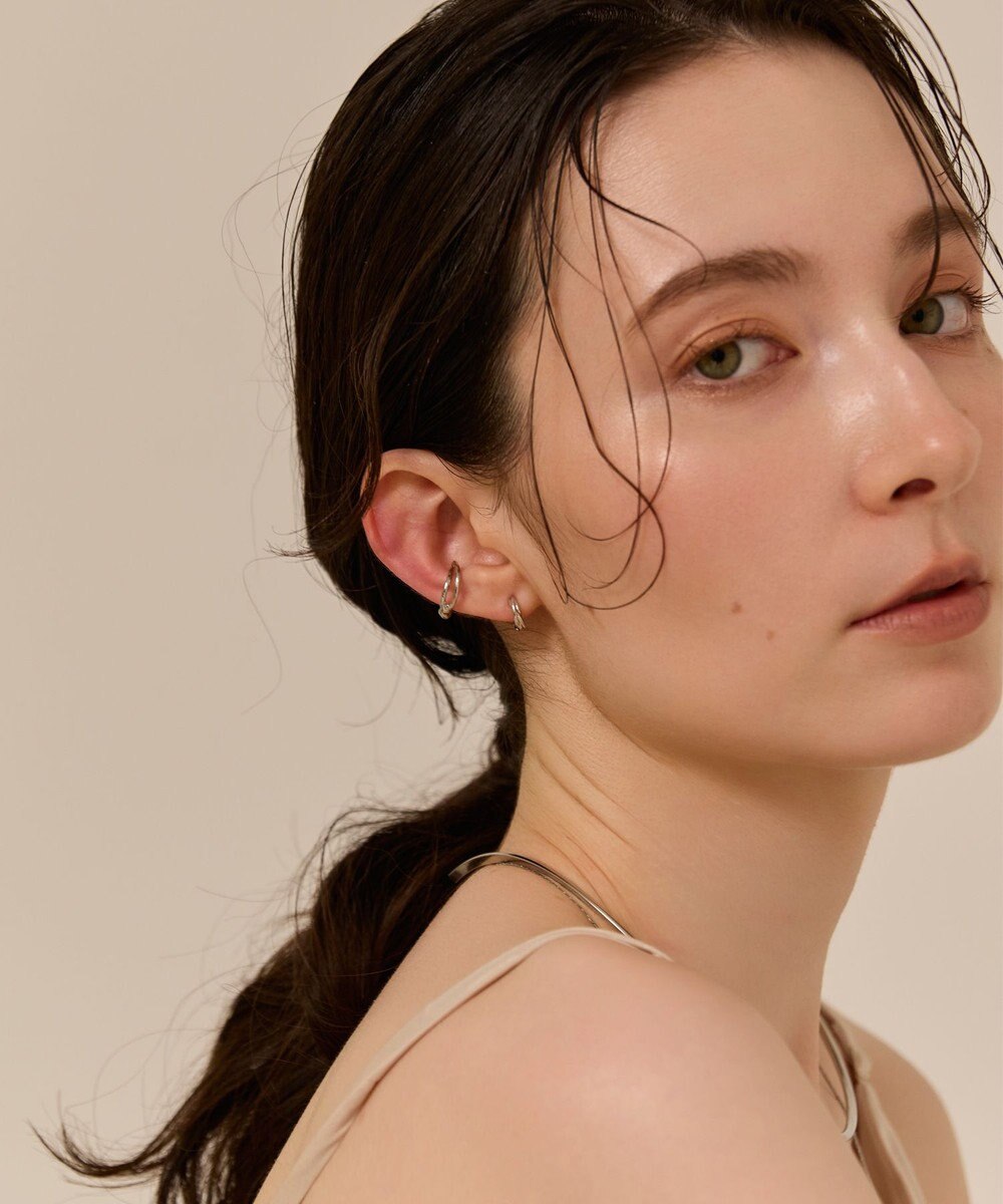 Phoebe 〈金属アレルギー対応〉ラインフープワンタッチピアス　シルバー/ニッケルフリー 