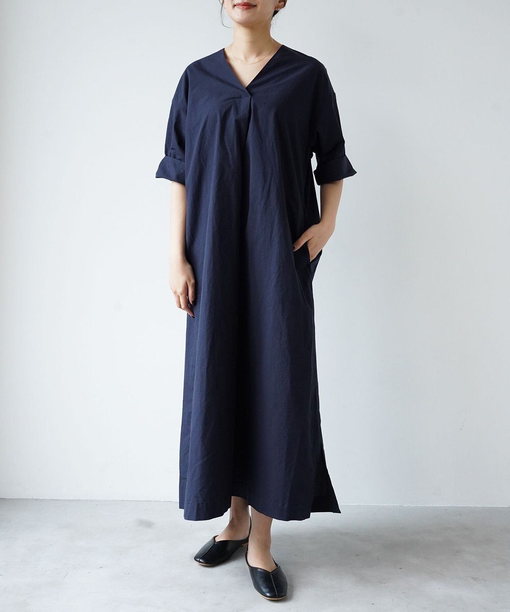 WHITE MAILS 【阿久津ゆりえコラボ】フロントタック Vネック ワンピース 