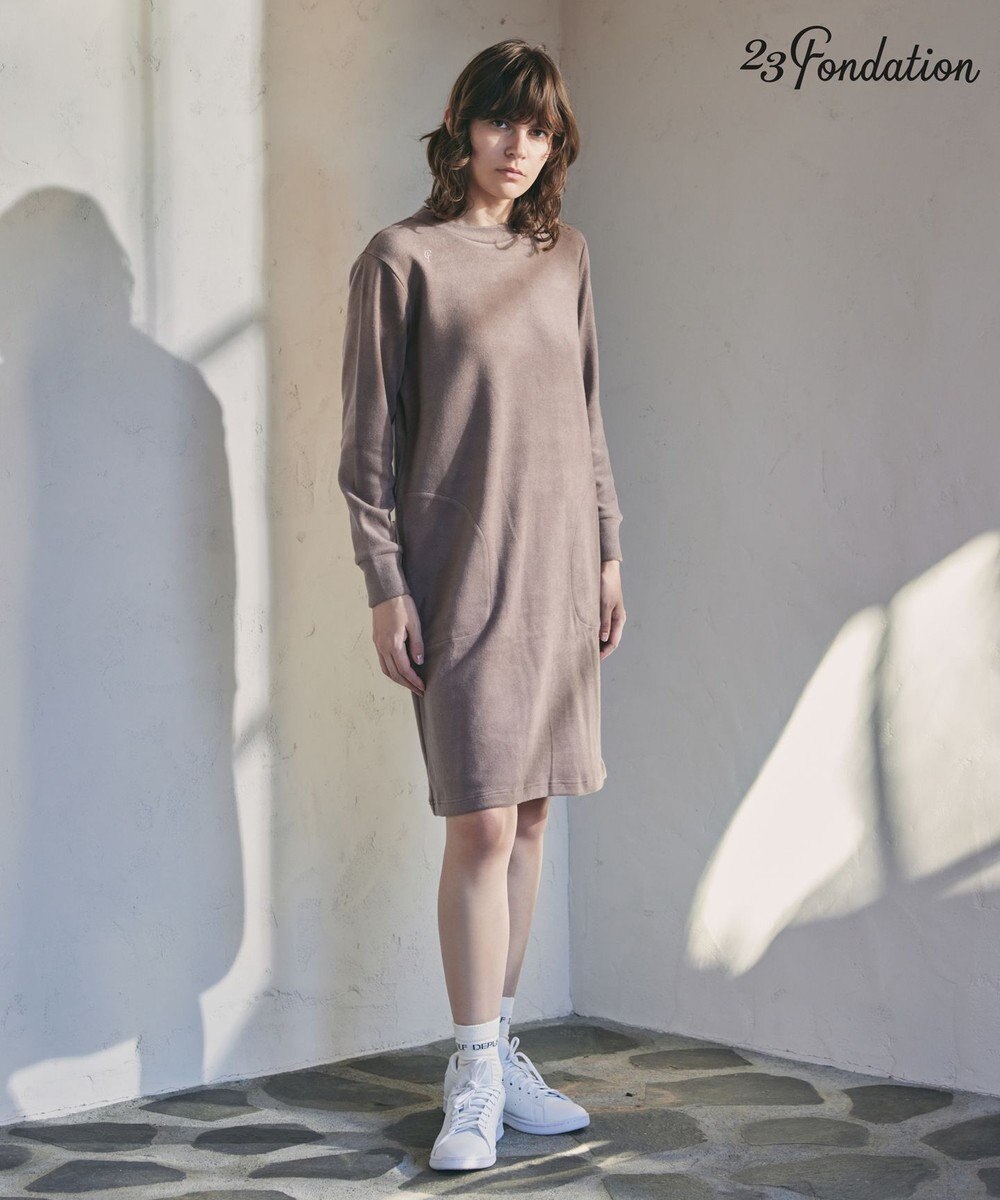 23区GOLF 取り外し可能なスヌード付き【23Fondation/WOMEN】【吸湿発熱】フーディー風 ワンピース 