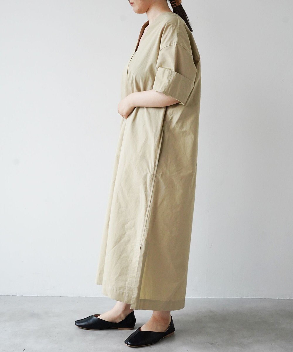 WHITE MAILS 【阿久津ゆりえコラボ】フロントタック Vネック ワンピース 