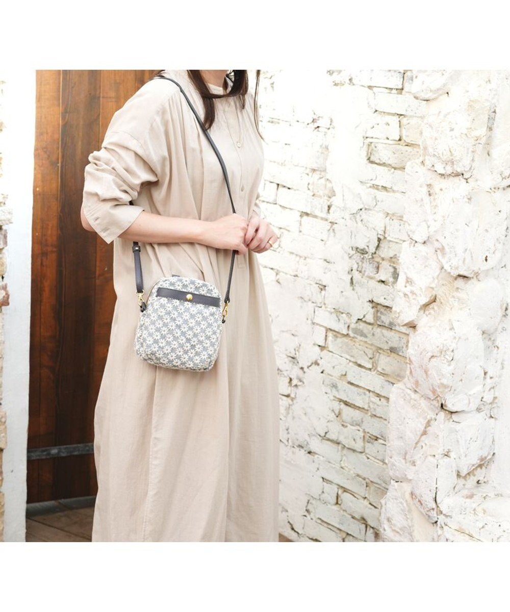 Regalo Felice 【花の刺繍が可愛い / 2way】ショルダー / REGALO 