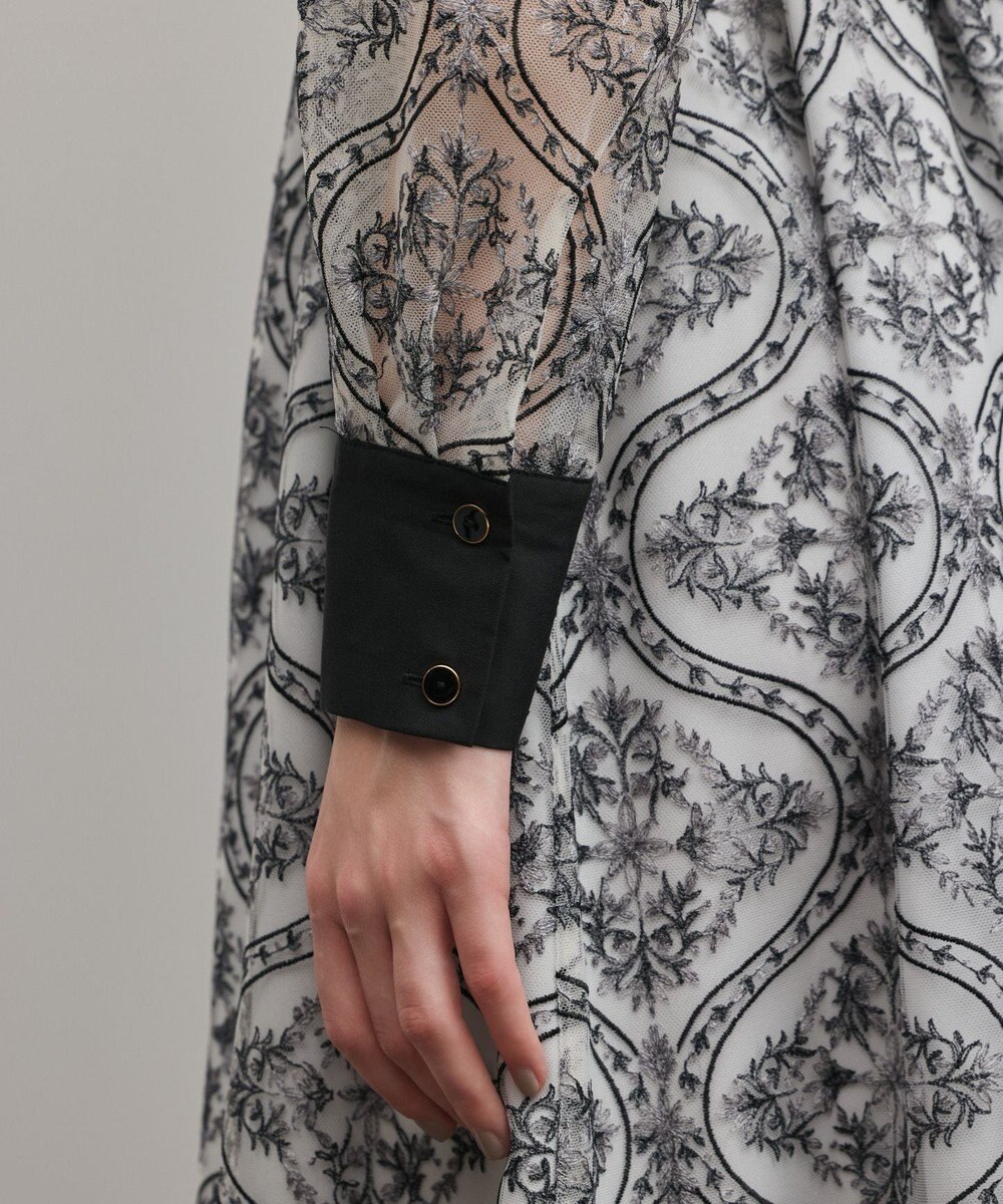 GRACE CONTINENTAL オーナメント刺繍フレアワンピース 