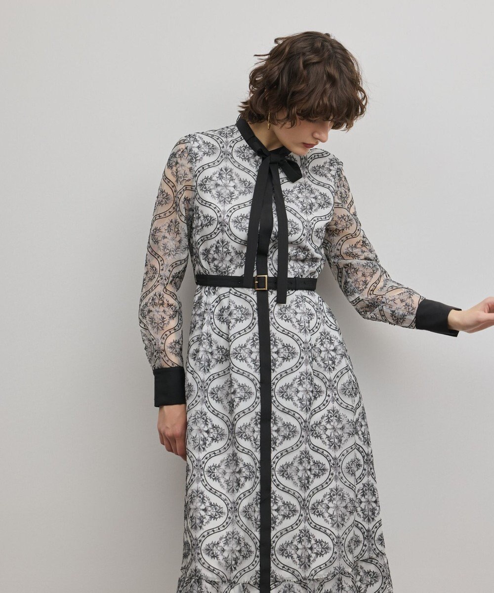 GRACE CONTINENTAL オーナメント刺繍フレアワンピース 