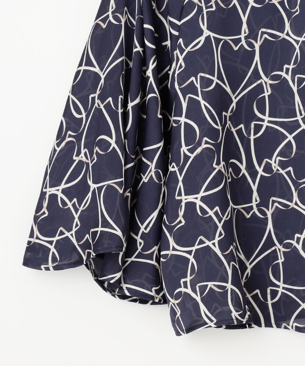 GRACE CONTINENTAL ラインハートケープブラウス 