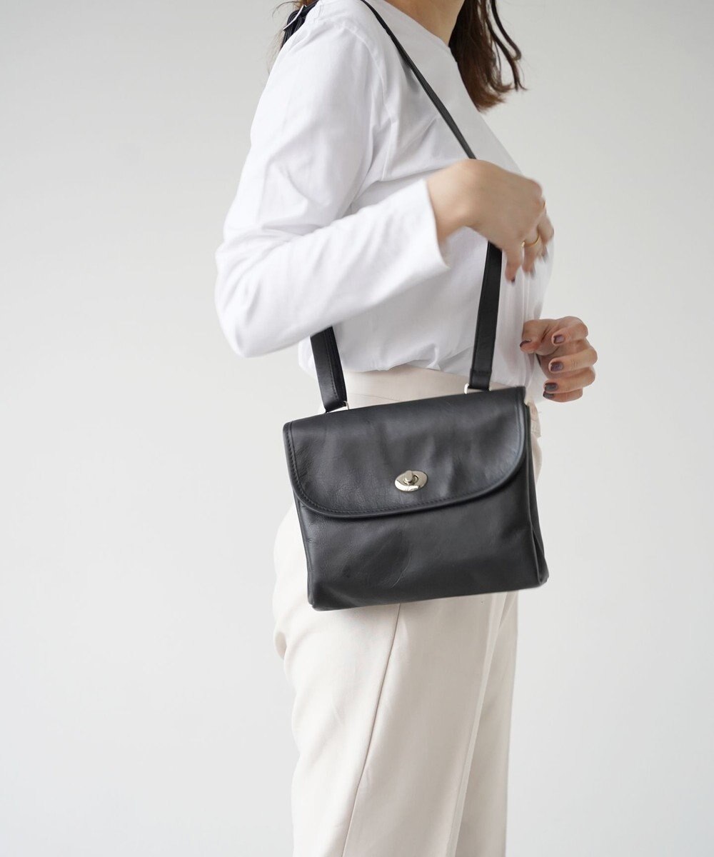 YUSHI Bon chic - SHOULDERBAG 革のショルダーバッグ 