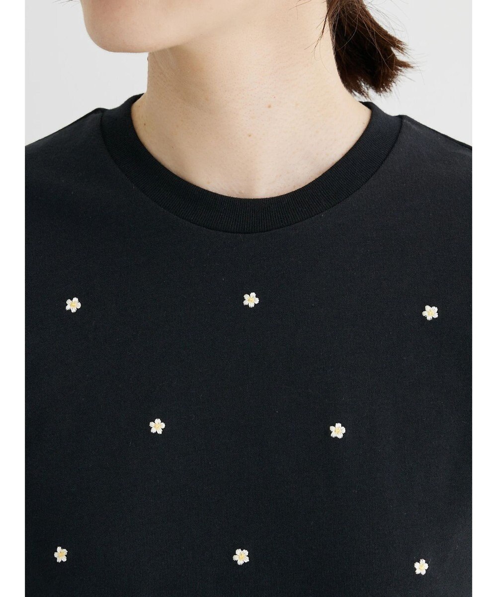 Green Parks ・Ｄｏｕｂｌｅ　Ｆｌａｇｓ　フラワー刺繍Ｔシャツ 