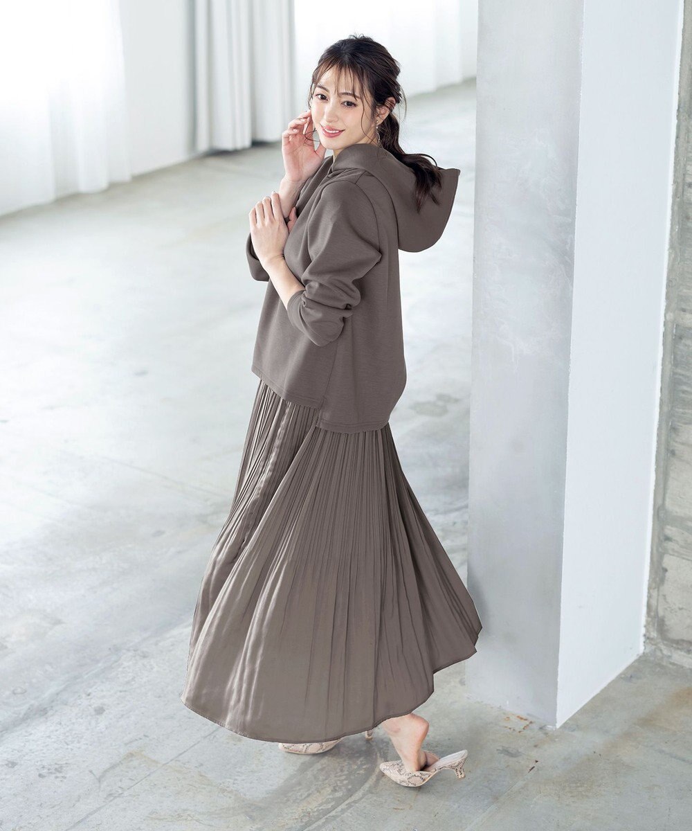 Tiaclasse 【安田美沙子さん着用・洗える】ヴィンテージサテンプリーツスカート 