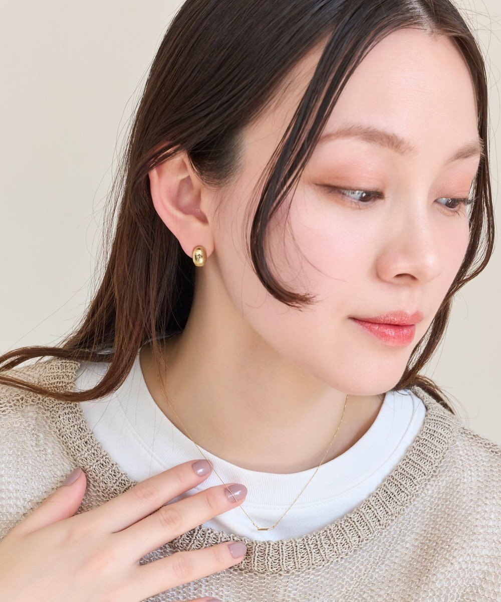 Phoebe 【ピアス見えシリーズ/金属アレルギー対応】オーバルフープスナップイヤリング　ゴールド 