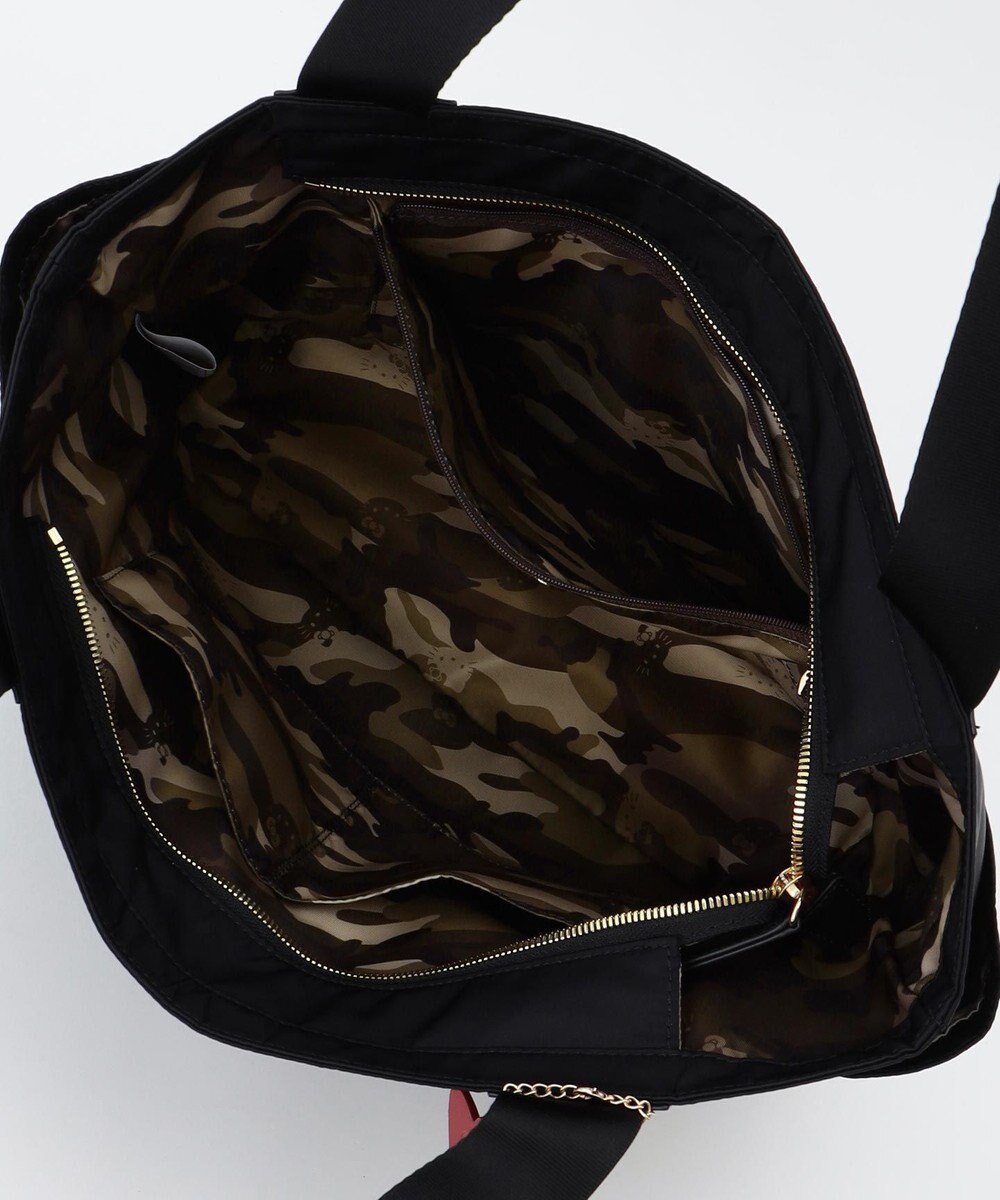 LA BAGAGERIE 【LA BAGAGERIE×HELLO KITTY】リボンチャーム付き　デイリートート　Mサイズ 