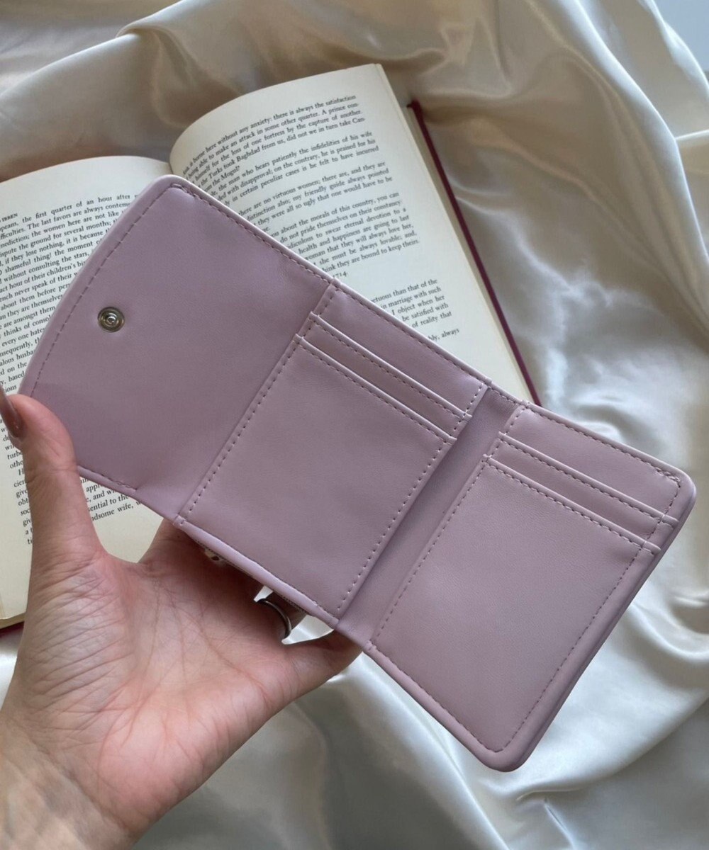 WEGO メタルロゴキルティングウォレット 